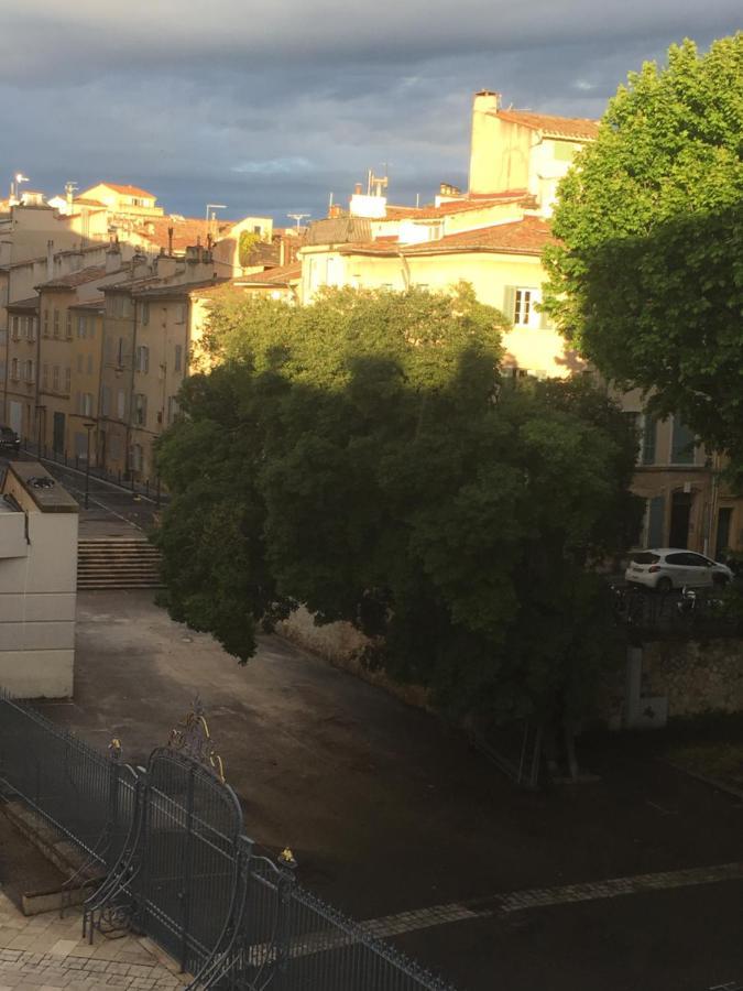 Appartement Cosy Et Lumineux En Coeur De Ville Aix-en-Provence Eksteriør billede